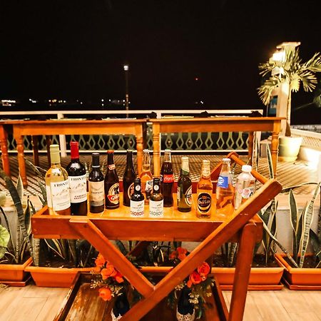 Hotel Petén Express Flores Kültér fotó