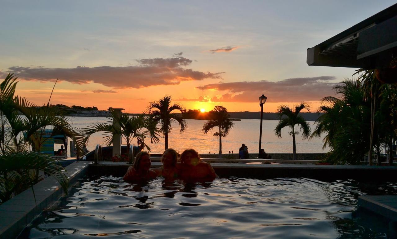 Hotel Petén Express Flores Kültér fotó