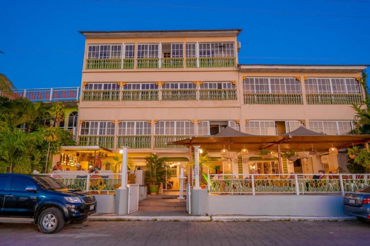 Hotel Petén Express Flores Kültér fotó
