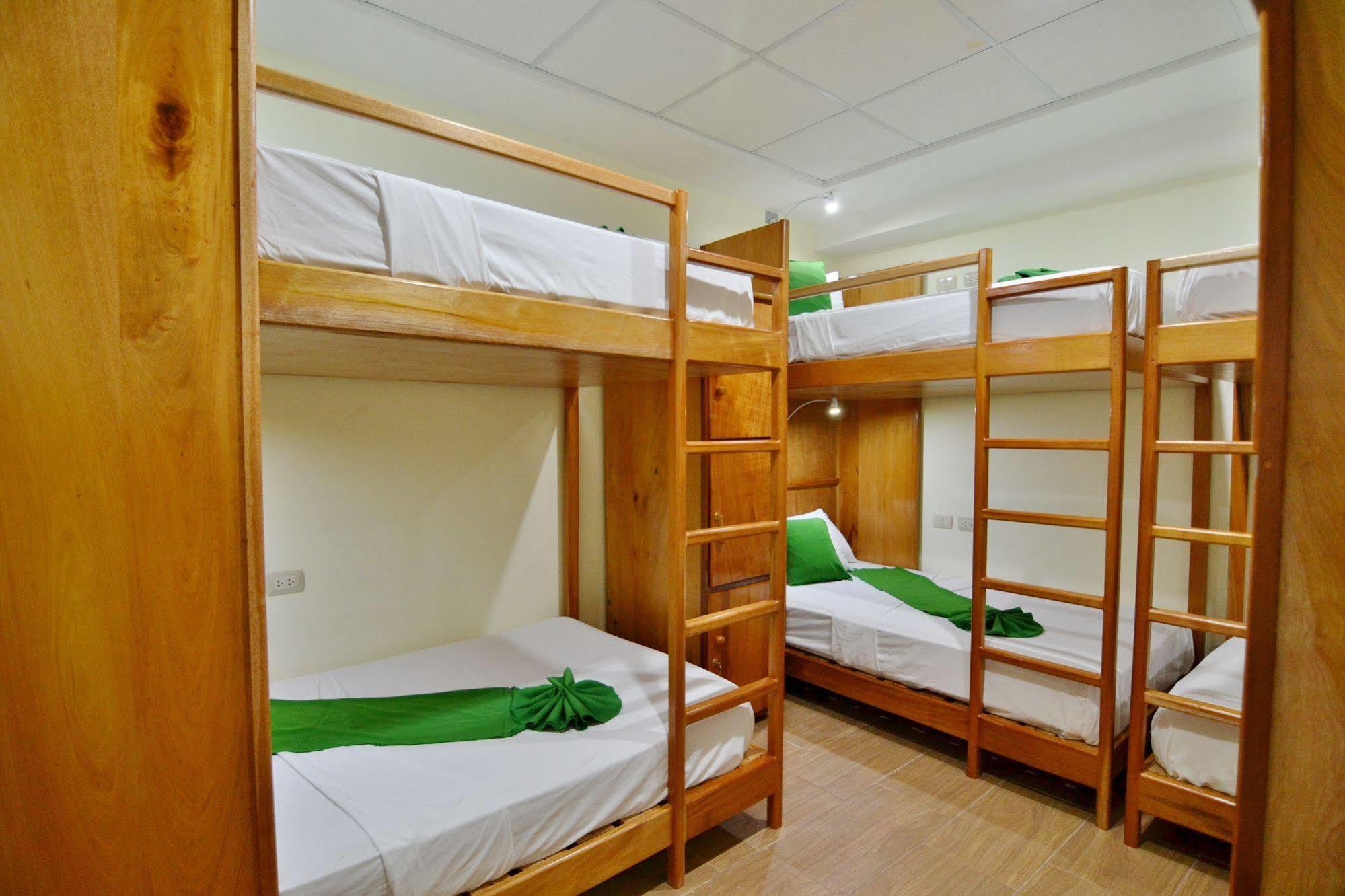 Hotel Petén Express Flores Kültér fotó